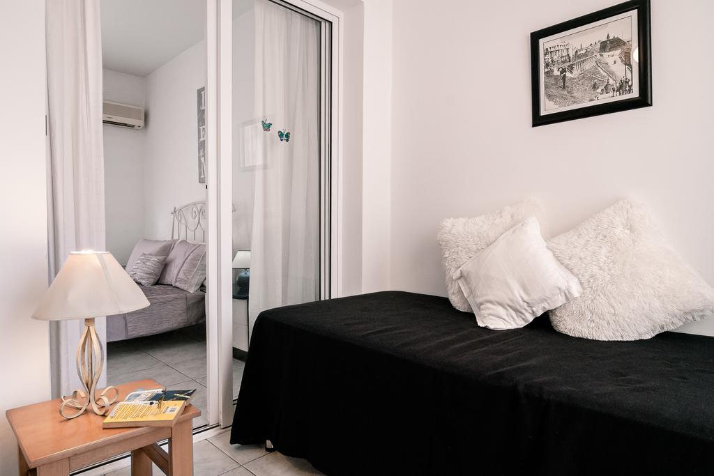 Sue'S Apartment Paphos ภายนอก รูปภาพ